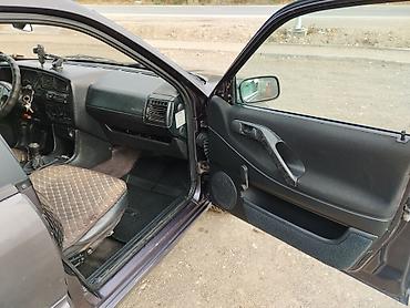Volkswagen: Volkswagen Passat Variant: 1994 г., 1.8 л, Механика, Бензин, Универсал — 7