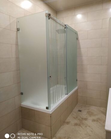 Duş kabinaları, arakəsmələr: Yeni Üstü açıq kabina, Künc üçün, Pulsuz çatdırılma — 20