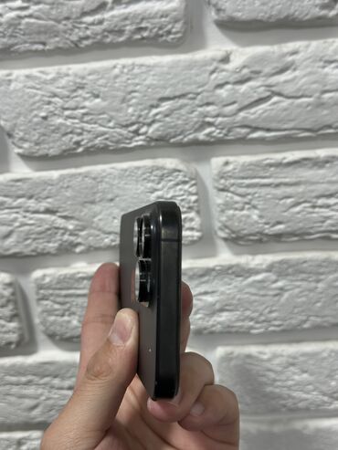 Apple iPhone: IPhone 15 Pro Max, Б/у, 256 ГБ, Черный, Чехол, 92 % — 7