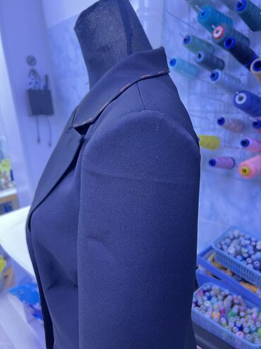 Швеи-реставраторы: Швея-реставратор, Форма, Оплата: Сдельная, График работы: Сменный график, Опыт работы: 3-5 лет опыта, Женщина — 8