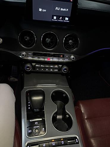 Kia: Kia Stinger: 2021 г., 3.3 л, Автомат, Бензин, Лифтбек — 15