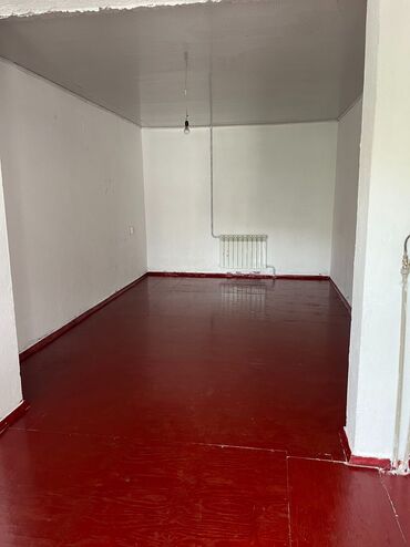 Цеха, заводы, фабрики: 25 м², 1 комната, Бронированные двери, Балкон застеклен, Парковка