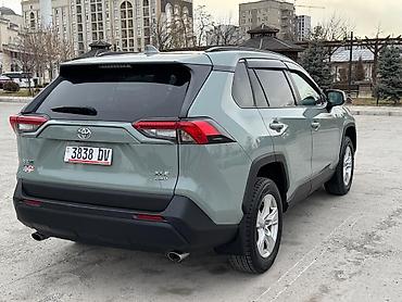 Toyota: Toyota RAV4: 2021 г., 2.5 л, Автомат, Бензин, Кроссовер — 6