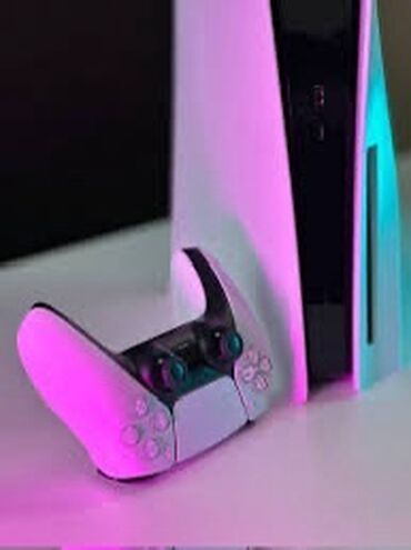 джостик ps5: Игровая консоль PlayStation 5 в белом корпусе с беспроводным