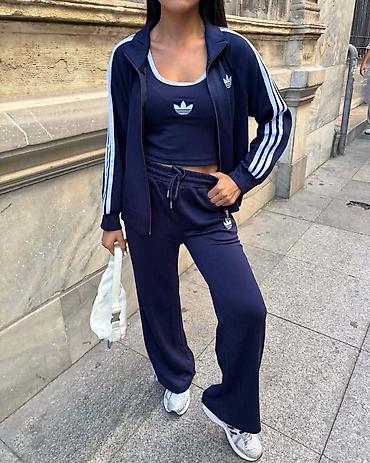 Gornji i donji deo: S M L XL
6000 din — 3