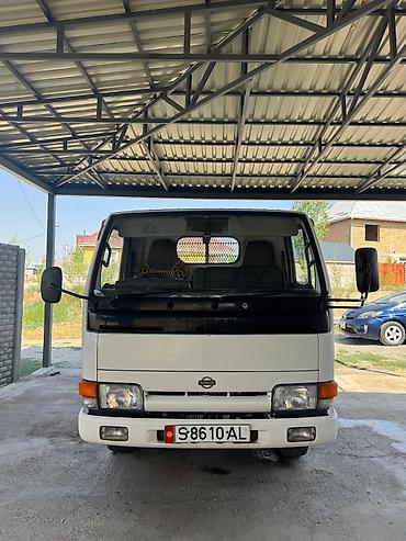 Грузовики: Грузовик, Nissan, Стандарт, 3 т, Б/у — 11