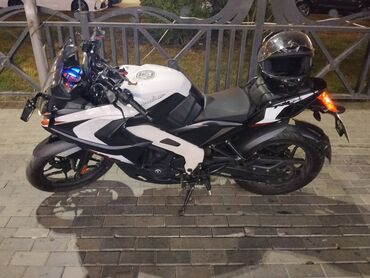 danq danq siqnalı: Bajaj - Rs 200, 200 см3, 2024 год, 21000 км