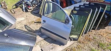 camac za prihranu ribe: DESNA VRATA SIVA ZA PEUGEOT 206 | vrata malo ostecena,vidi se — 1