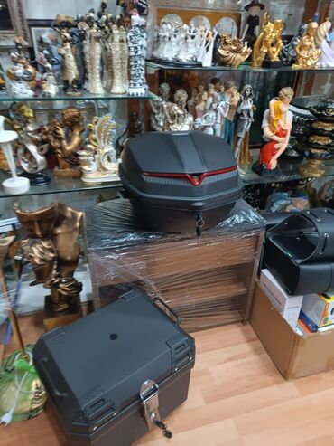 Moto dəbilqələr: Moto Baqajlar 45-azn Müxtəlif rəngləri var Əla dizaynı və gözəl — 1