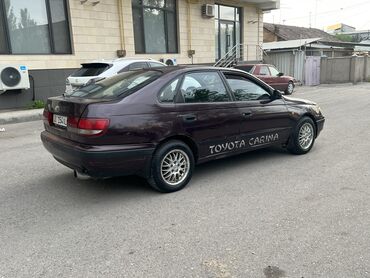 Toyota: Toyota Carina: 1992 г., 2 л, Механика, Бензин, Седан