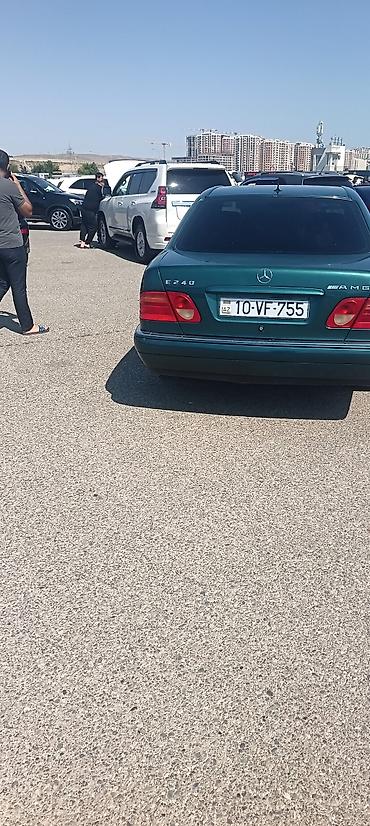 arxa kapot: Mercedes-Benz E-Class: 2.4 l | 1998 il Sedan — 10