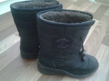 ботинки теплые: Продаю зимние сапоги аляску б/у очень теплые. размер 34/35