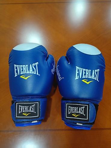 боксер: ​🥊 Боксёрские перчатки Everlast + бинты Top Ten / Boks əlcəkləri və — 1