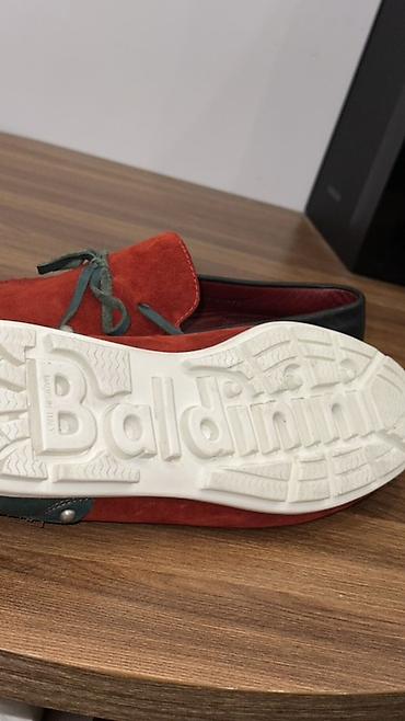 clarks обувь: Красные замшевые мокасины — модель от итальянского бренда Baldinini — 4