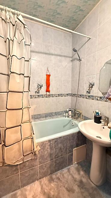 7 мкрн: 2 комнаты, 50 м², 105 серия, 4 этаж — 4