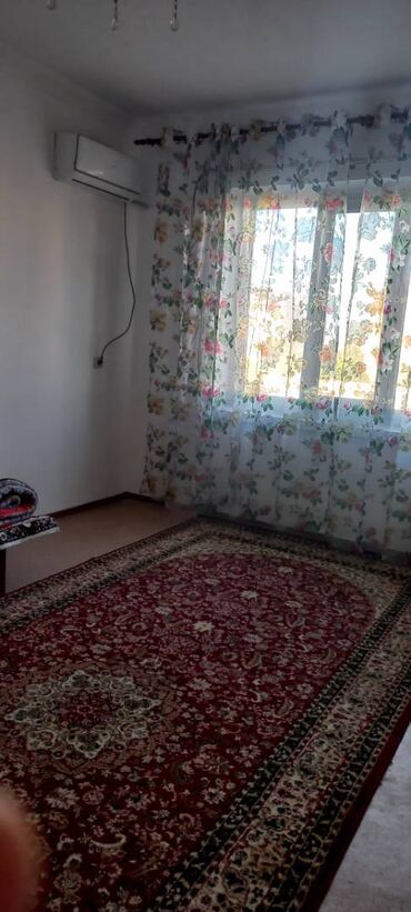 сдаю квартиру на длительный срок в районе кызыл аскерь: 1 бөлмө, Менчик ээси, Жарым -жартылай эмереги бар