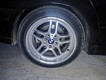 диски 16 железные: Литые диски BMW 37 стиль + шины Michelin разнаширокий - Оригинальные — 2