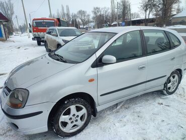 Nissan: Nissan Almera Tino: 2001 г., 1.8 л, Механика, Бензин, Хетчбек