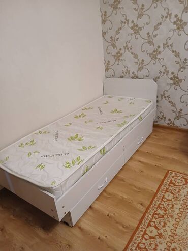 раскладушка цена: Односпальная кровать, Б/у, С ящиком для хранения, длина - 200 см