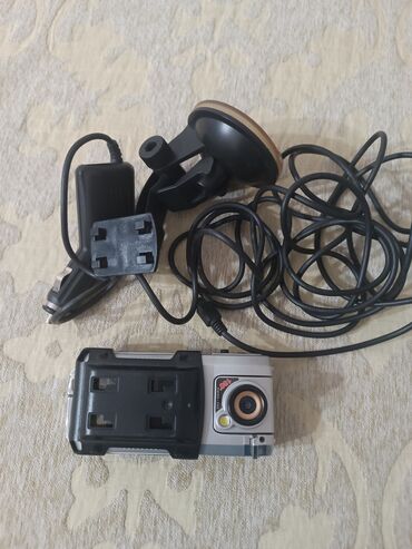 Видеорегистраторы: Видеорегистратор рабочий 2000 сом,монитор с небольшим дефектом 500 — 8