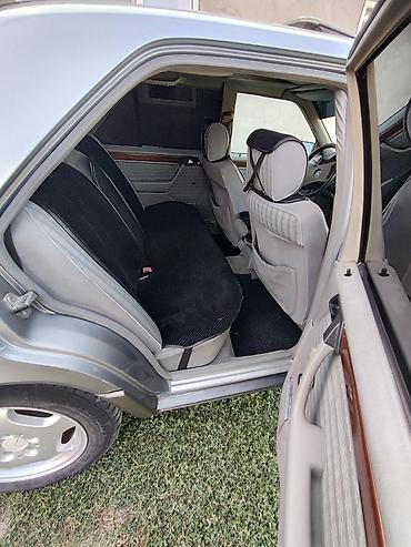 холодильник для автомобилей: Mercedes-Benz E-Class: 1990 г., 2 л, Автомат, Бензин, Седан — 3