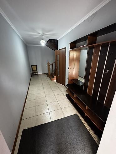 vip городок: 6 комнат, 250 м², 8 соток, Газ, Электричество, Канализация — 2