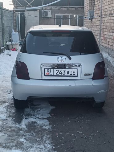 автомобиль на службе: Toyota ist: 2003 г., 1.5 л, Автомат, Бензин, Хэтчбэк