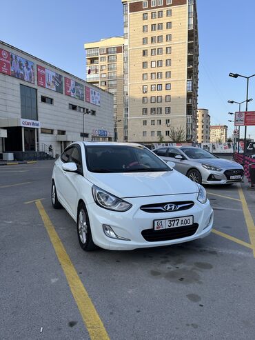 hyndai accent: Hyundai Accent: 2011 г., 1.4 л, Автомат, Бензин