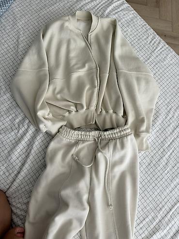 zara мужское: Костюм из плотного трикотажа (джоггеры + свитшот на молнии) Спорт — 1