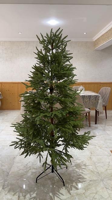 şaxta baba saxta can: Süni Şaxta baba şam ağacı - Realistik görünümlü, iynəyarpaqlı — 1