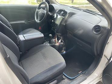 nisan altima: Nissan Sunny: 1.2 l | 2015 il Sedan — 10