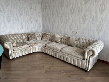 Pufiklər: Künc divan, İşlənmiş, Açılan, Bazalı