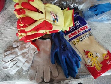 перчатки mma: Срочно продам новые перчатки по оптовой цене есть для сварки