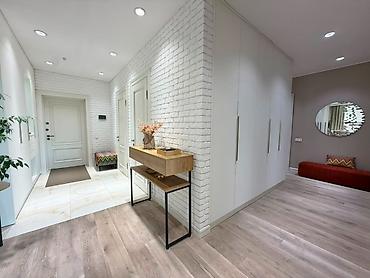 boulevard: For rent a 3 bedroom apartment in the Erkindik Boulevard area. 164 — 7