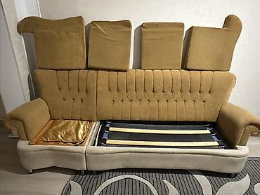 hava matraslari: Çevrilən divan–çarpayı - Rəng: tünd bal–bej kombinasiyası - Material — 2