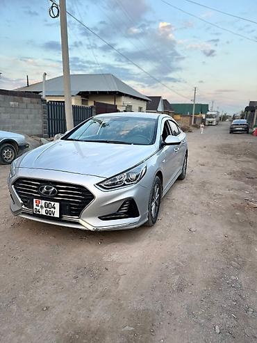 Hyundai Sonata: 2017 г., 2 л, Автомат, Газ, Седан