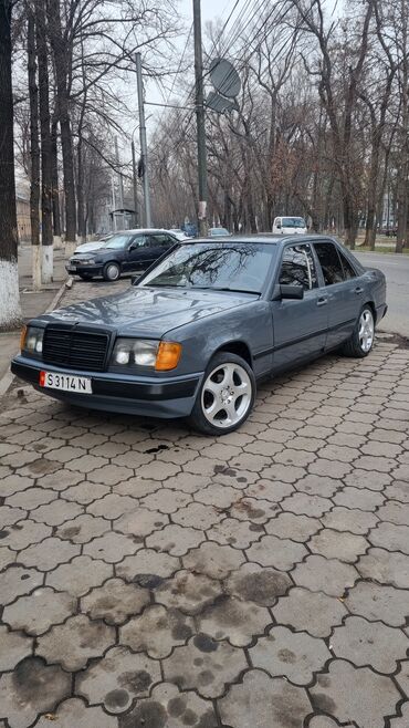 машина mercedes: Mercedes-Benz W124: 1988 г., 2.3 л, Механика, Бензин, Седан