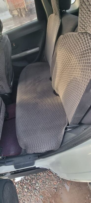 Toyota: Toyota ist: 2003 г., 1.5 л, Автомат, Бензин, Хэтчбэк — 4