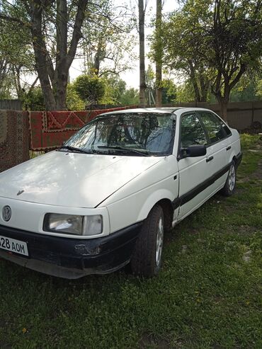 пасат ь3: Volkswagen Passat: 1989 г., 1.8 л, Механика, Бензин, Седан