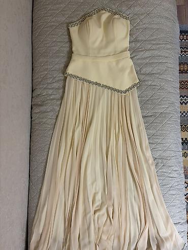 Zərif axşam/gecə geyimi – açıq sarı rəngdə, strapless model - Üst lalafo.az -da Zərif axşam/gecə geyimi – açıq sarı rəngdə, strapless model - Üst