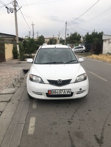срочно в связи с переездом: Mazda Demio: 2003 г., 1.3 л, Автомат, Бензин, Хэтчбэк