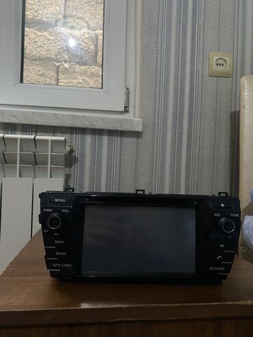 kia ceed monitor: Avtomobil üçün multimedya/naviqasiya başlıq qurğusu - Ön paneldə