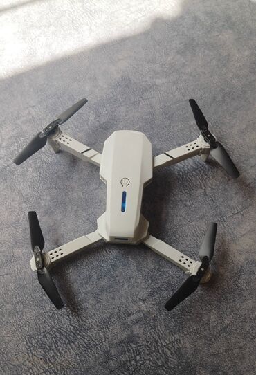 Другая автоэлектроника: Təcili dron kiçik satılır. Şəkillərdə hərtərəfli göstərilibdir. Təzə