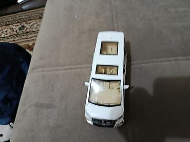 Модели автомобилей: (минивэн/кроссвэн) в масштабе приблизительно 1:24– цвет белый — 4