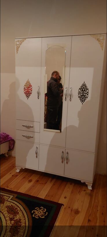 Dolablar: Yeni, Açılan, 3 qapılı Düz dolab, Azərbaycan — 7