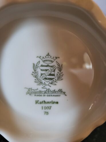Čajnici: Bokal Nemacki Weimar Katherina 1949 do 1980te. Bokal je — 6
