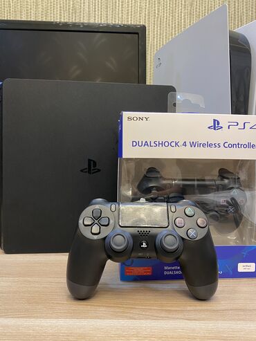 playstation baku: Ps4 İdal vezyetde Vatsap İşlekdir 2 Pult Verirem Ustunde PlayStation