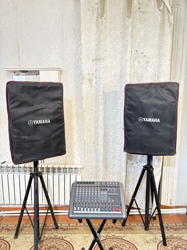 Musiqi alətləri: Komplekt
Dynacord 600 8 kanal original 
Yamaha kolonkalar