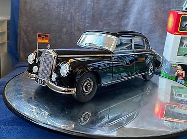 14 lük: Mercedes, 1955 il, 1:18, Dəmir, Ödənişli çatdırılma — 10