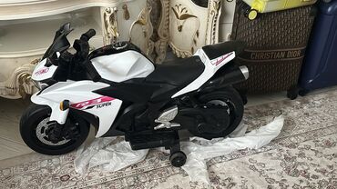 детский велик: Yeni Dörd təkərli Uşaq velosipedi 16", Ünvandan götürmə